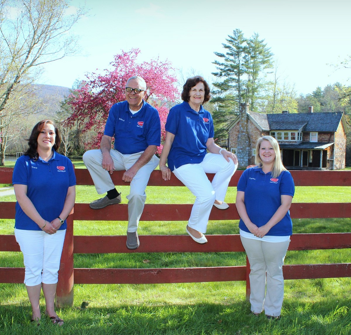 The Lavinder Real Estate team